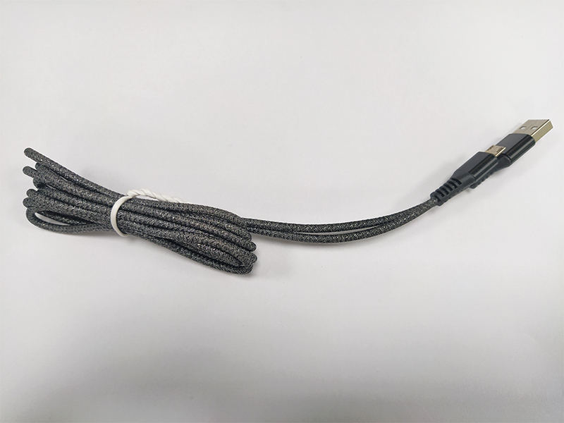 魚絲編織Type-A to micro數(shù)據(jù)線，microUSB數(shù)據(jù)線定制廠家